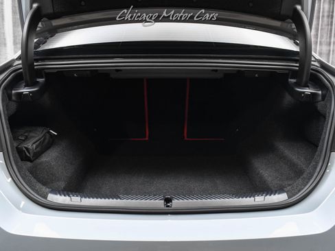 Used 2025 BMW M5 w/ Carbon Package image 57