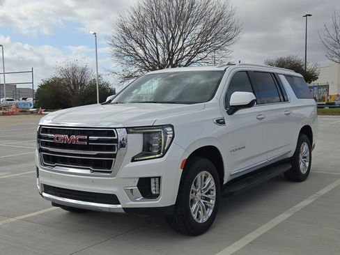 Used 2024 GMC Yukon XL SLT image 9