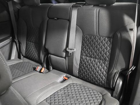 Used 2020 Chevrolet Blazer LT FWD image 35