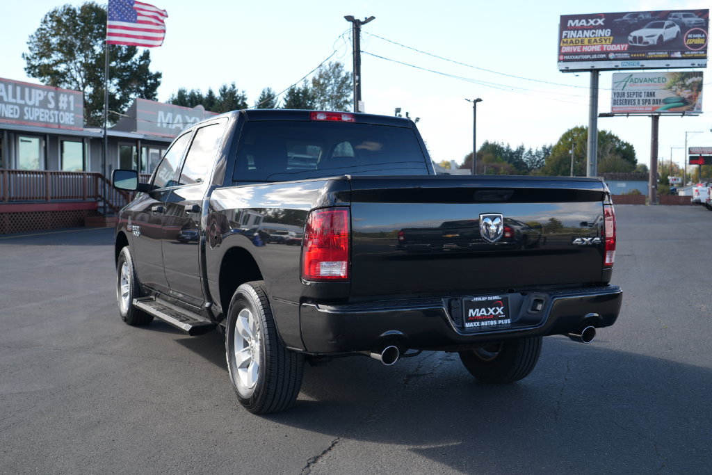 Used 2017 RAM 1500 Express AWD/4WD image 11