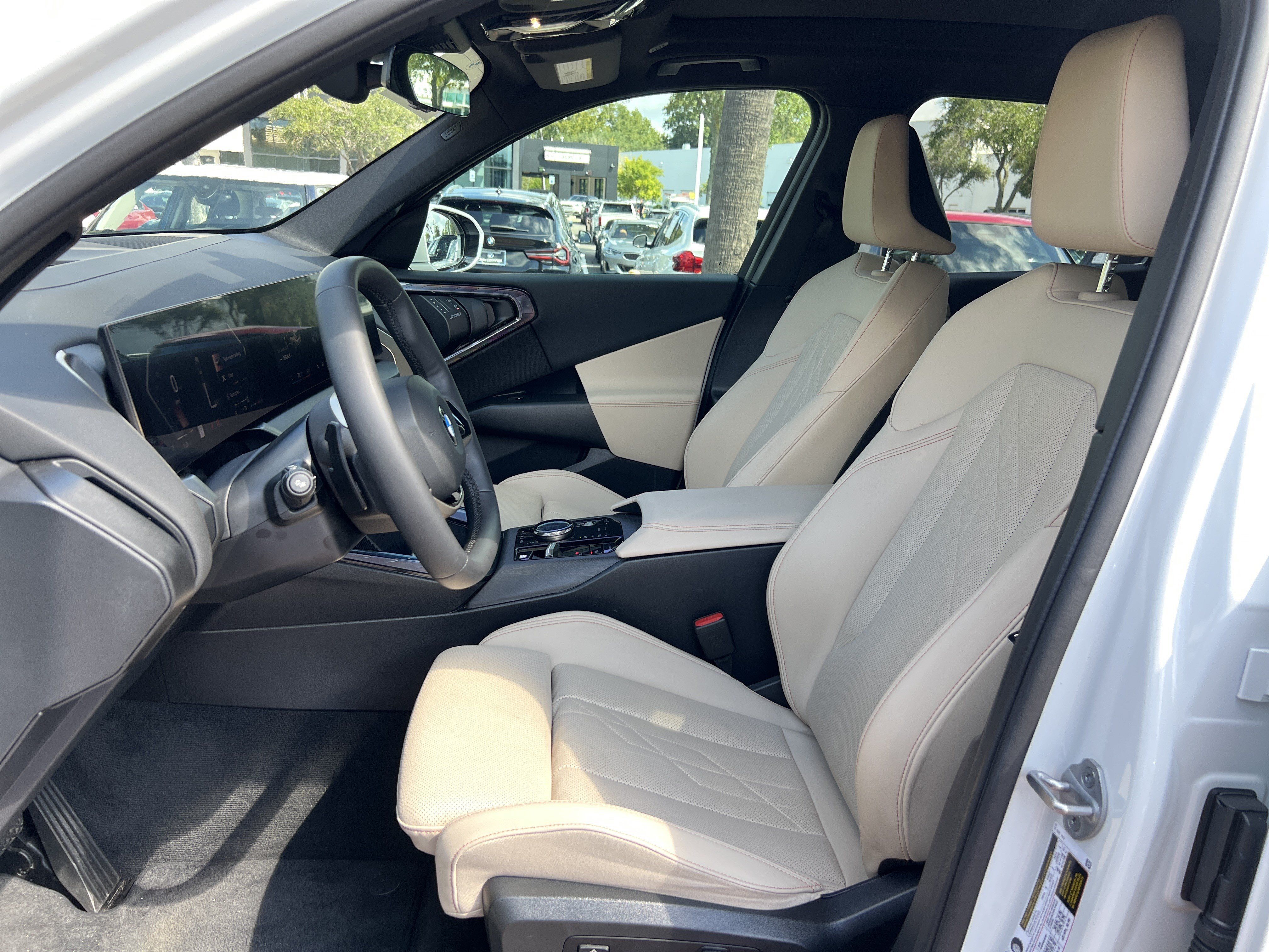 Certified 2025 BMW X3 xDrive30i w/ Premium Package AWD/4WD image 16
