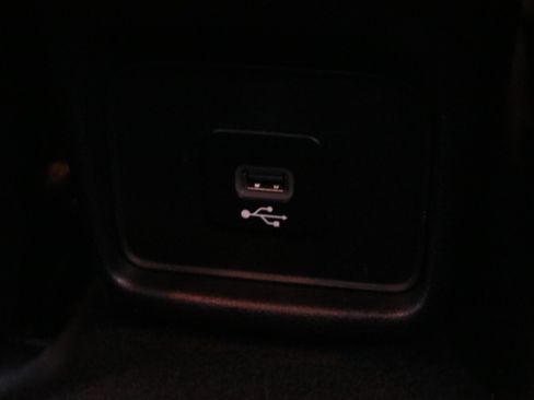Used 2017 Jeep Compass Sport FWD image 17