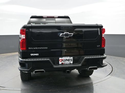 Used 2022 Chevrolet Silverado 1500 LT Trail Boss w/ LT Trail Boss Premium Package AWD/4WD image 6