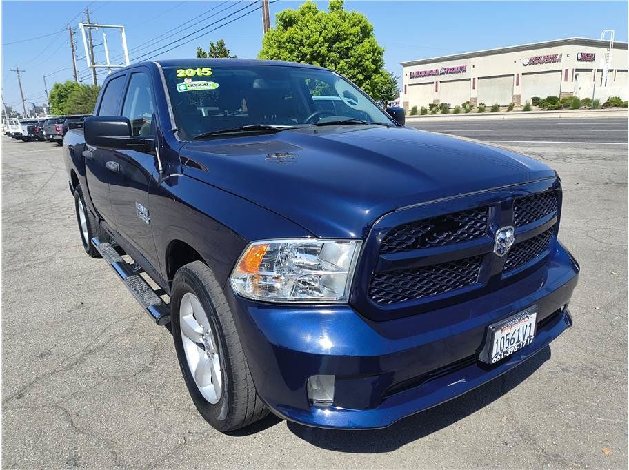 Used 2015 RAM 1500 Express RWD image 2