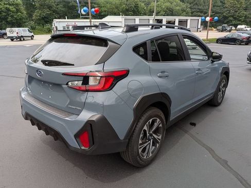 Used 2024 Subaru Crosstrek 2.0i Premium AWD/4WD image 3