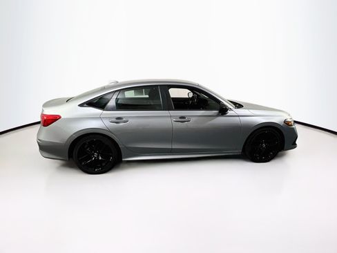 Used 2023 Honda Civic Sport image 4