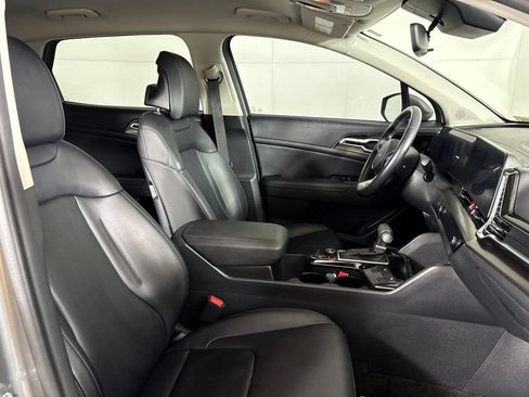 Used 2024 Kia Sportage EX FWD image 17