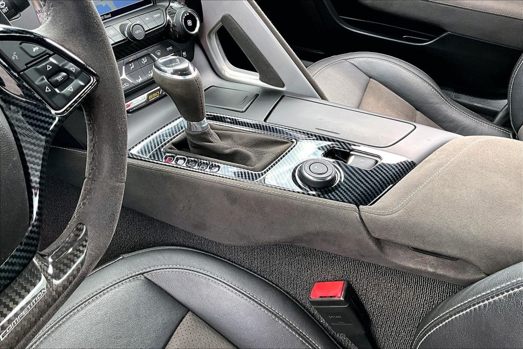 Used 2016 Chevrolet Corvette Z06 w/ 3LZ Preferred Equipment Group RWD image 19