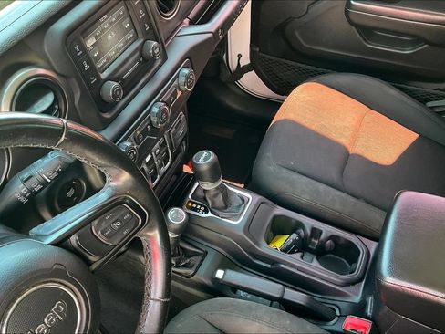 Used 2019 Jeep Wrangler Unlimited Sport S AWD/4WD image 9