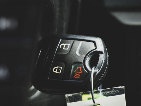 Used 2014 Ford F150 XLT w/ Equipment Group 301A Mid image 9