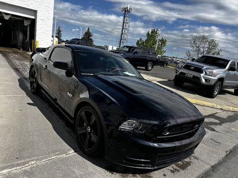 Used 2014 Ford Mustang GT Premium w/ Electronics Package RWD image 7