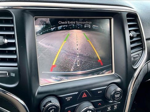 Used 2015 Jeep Grand Cherokee Limited w/ Luxury Group II image 20