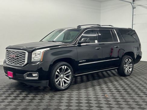 Used 2018 GMC Yukon XL Denali w/ Denali Ultimate Package image 1