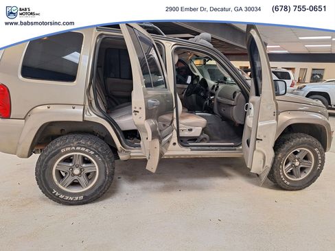 Used 2004 Jeep Liberty Renegade w/ Trailer Tow Group AWD/4WD image 17