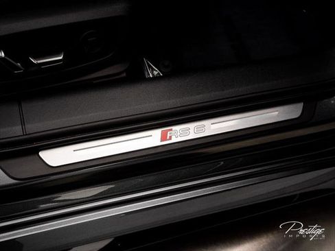 Used 2022 Audi RS 6 AWD/4WD image 38