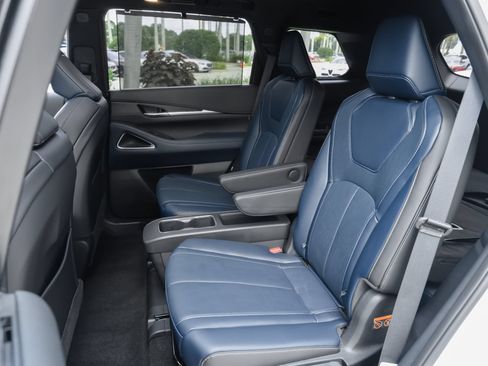 Certified 2026 INFINITI QX60 Sport w/ Dark Cargo Package AWD/4WD image 31