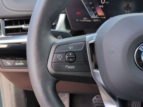 Used 2025 BMW X1 xDrive28i w/ Premium Package image 19