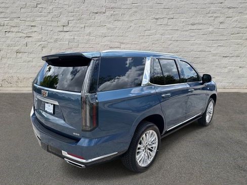 Certified 2025 Cadillac Escalade Premium Luxury w/ LPO, Floor Liner Package AWD/4WD image 12