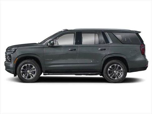 Used 2025 Chevrolet Tahoe RST w/ RST Capability Package AWD/4WD image 15