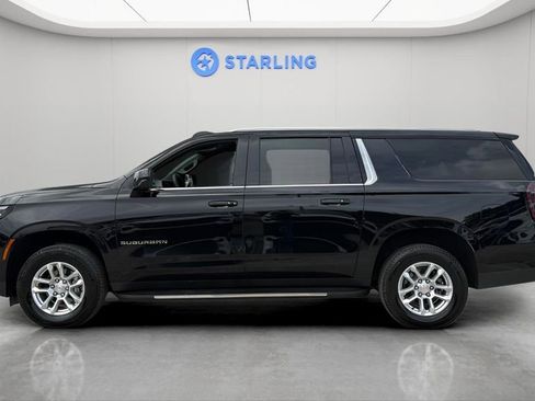 Certified 2025 Chevrolet Suburban LS RWD image 4