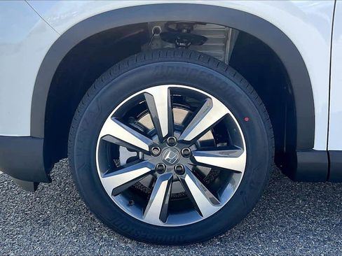 New 2025 Honda Pilot Elite image 8