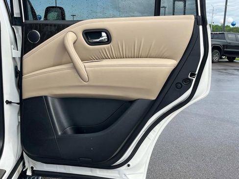 Used 2024 Nissan Armada Platinum w/ Captain's Chairs Package RWD image 24