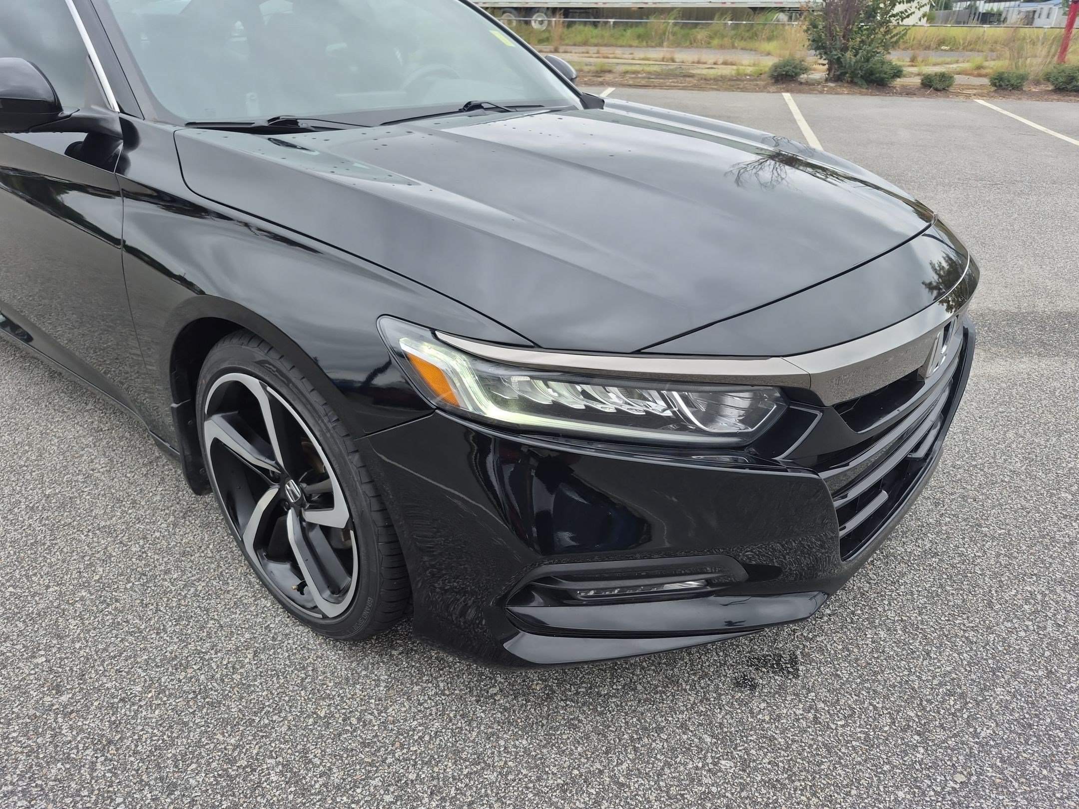 Used 2018 Honda Accord Sport image 10