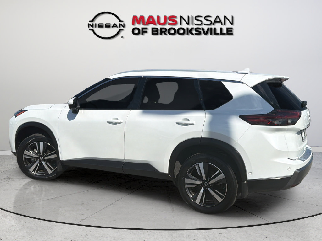 Certified 2025 Nissan Rogue SL w/ SL Premium Package FWD image 7