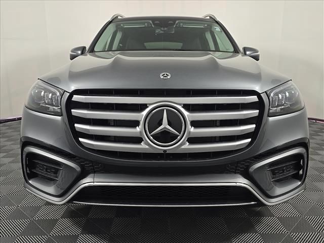 Used 2026 Mercedes-Benz GLS 450 4MATIC image 10