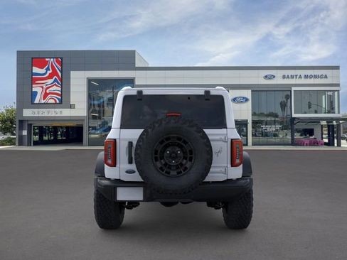 New 2026 Ford Bronco Badlands w/ Sasquatch Package AWD/4WD image 5