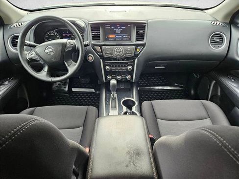 Used 2020 Nissan Pathfinder SV FWD image 16