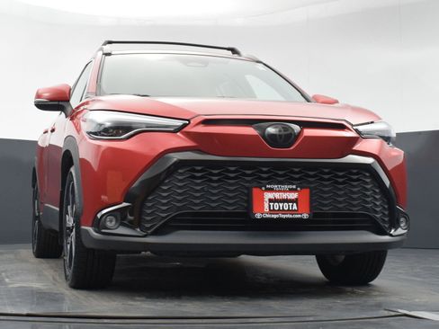 Used 2023 Toyota Corolla Cross XSE w/ Convenience Package image 32