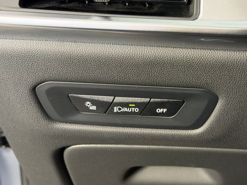 Used 2024 BMW X5 sDrive40i w/ M Sport Package RWD image 18