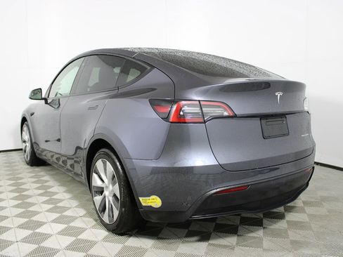 Used 2021 Tesla Model Y Long Range image 26