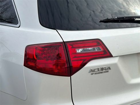 Used 2011 Acura MDX w/ Technology & Entertainment image 6