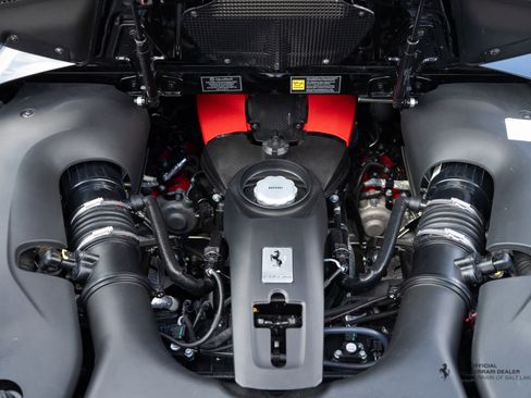 Certified 2021 Ferrari F8 Tributo image 8