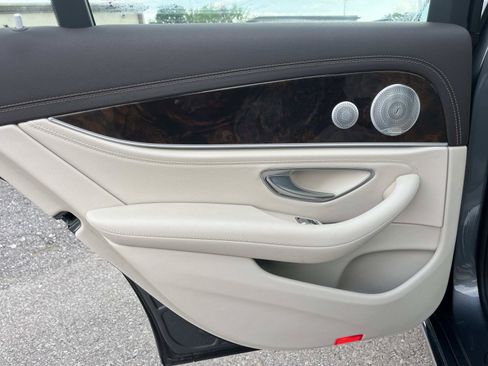 Certified 2019 Mercedes-Benz E 300 image 19