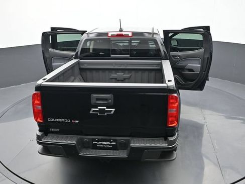 Used 2020 Chevrolet Colorado Z71 w/ Z71 Midnight Edition AWD/4WD image 26