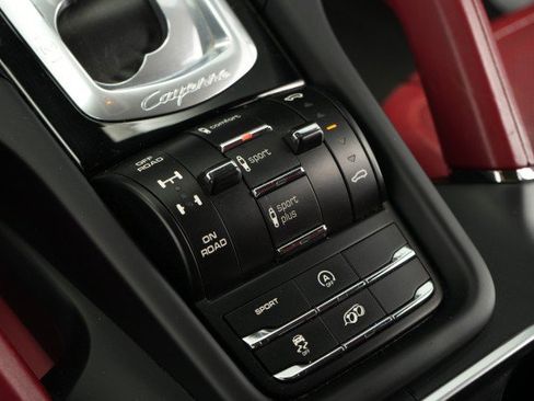 Used 2016 Porsche Cayenne GTS AWD/4WD image 58