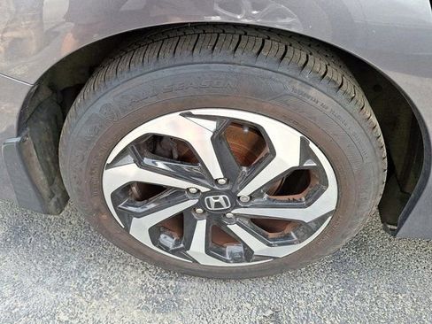 Used 2017 Honda Accord EX-L image 9