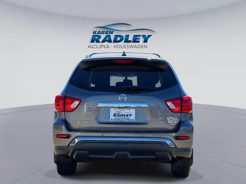 Used 2019 Nissan Pathfinder SL image 3