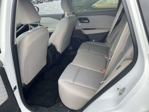 Certified 2023 Nissan Rogue SV image 13