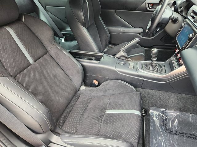 Used 2022 Toyota GR86 Premium RWD image 19