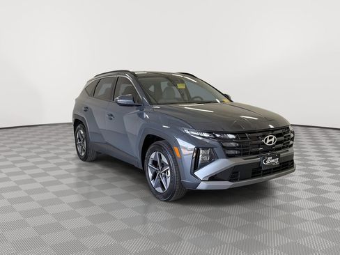 Used 2026 Hyundai Tucson SEL FWD image 2