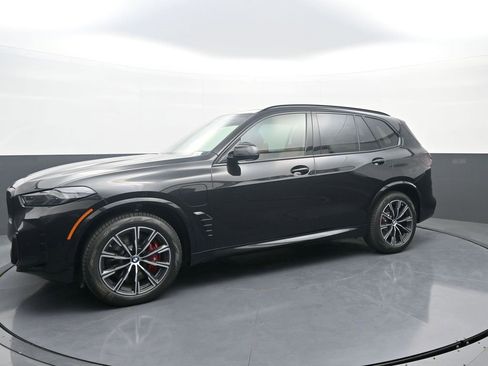 New 2026 BMW X5 xDrive50e w/ M Sport Package image 4
