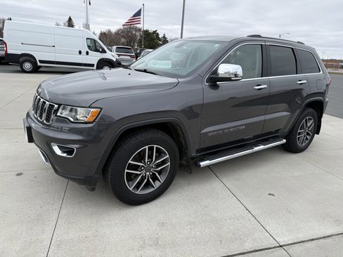 Used 2020 Jeep Grand Cherokee Limited image 4