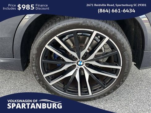 Used 2022 BMW X5 M50i image 9