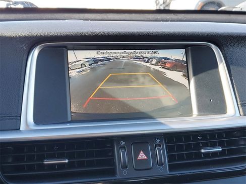 Used 2020 Kia Optima LX image 21