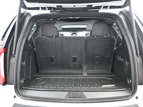 Used 2024 GMC Yukon AT4 w/ Max Trailering Package AWD/4WD image 28