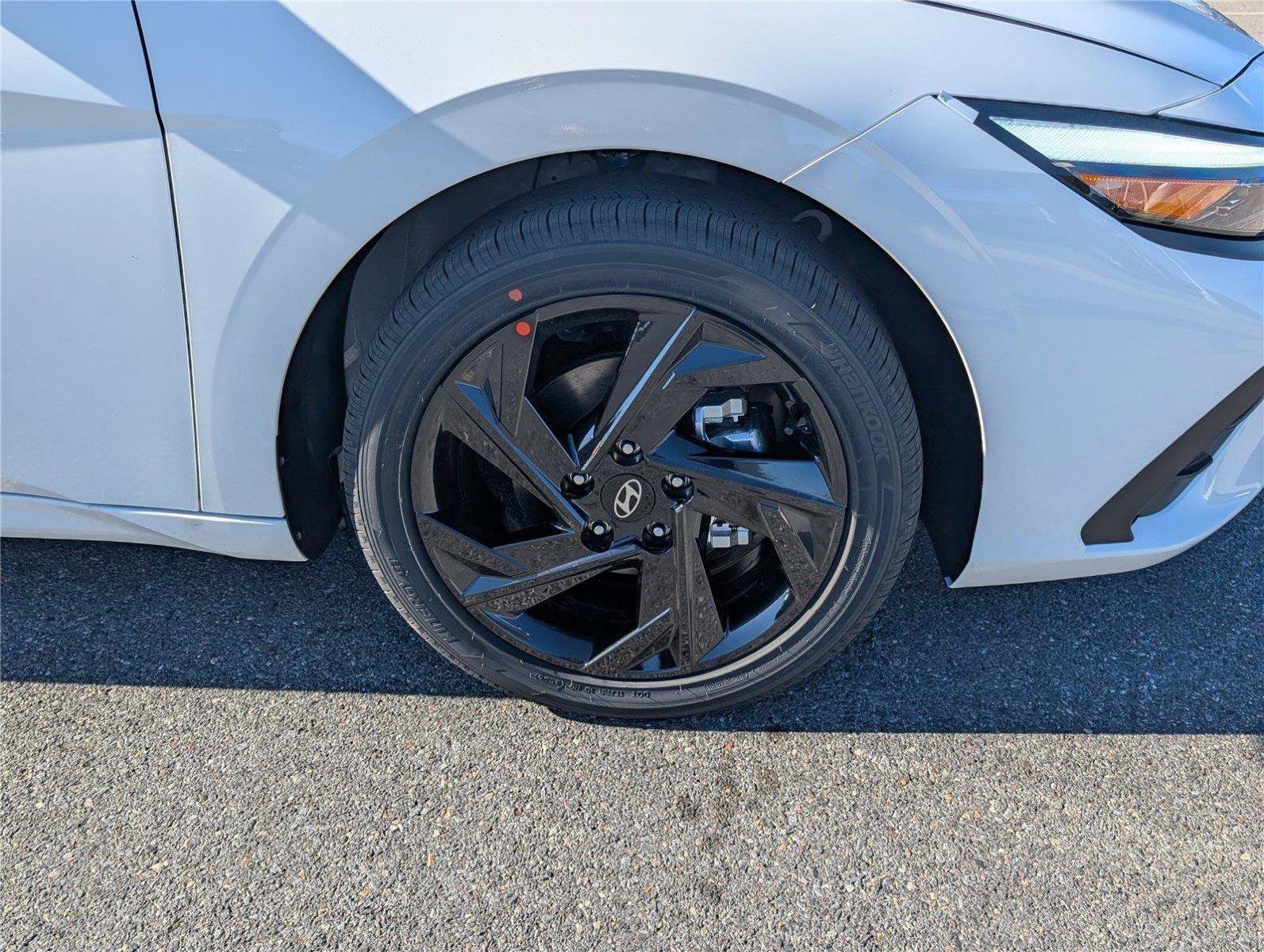 New 2026 Hyundai Elantra SEL w/ Cargo Package FWD image 6
